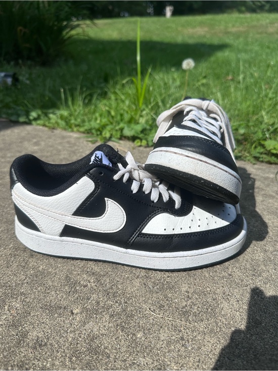 Nike Shoes - Nike Low-Top Court Vision Sneakers - Black/White